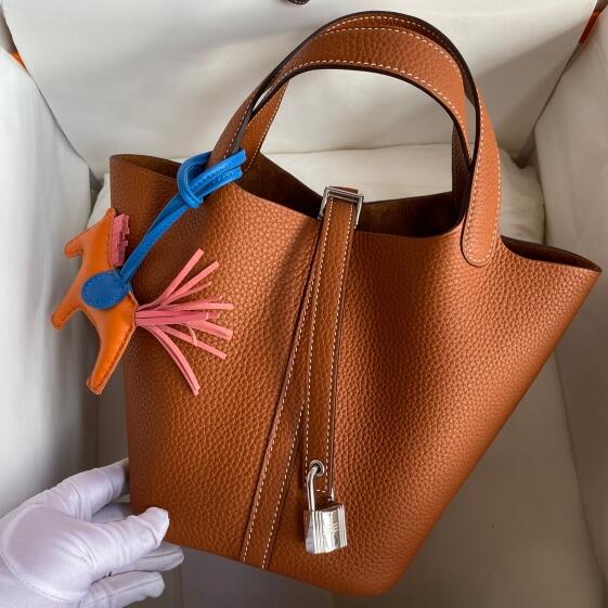 【エルメス HERMES】ピコタンロック18 PM キュイーブル (6C) シルバー金具 (100%マシン)